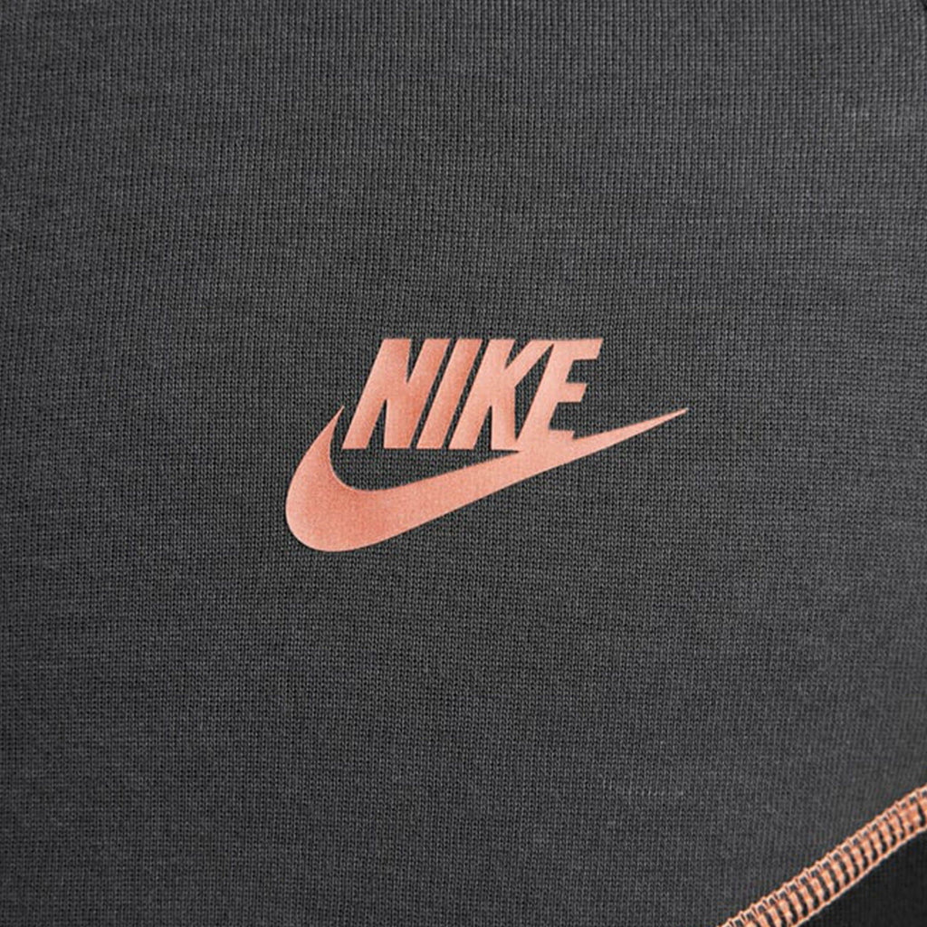 Syna World Nike Tech (set)